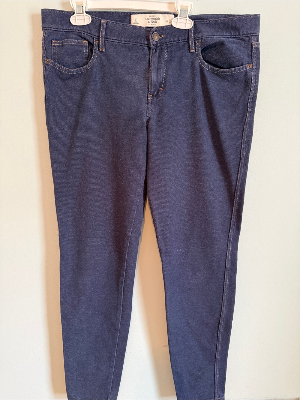 Abercrombie & Fitch Women's Navy Skinny Jeans